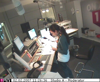 mp_1live_070202_083.jpg