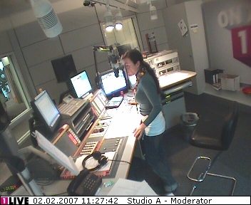 mp_1live_070202_084.jpg