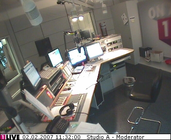 mp_1live_070202_087.jpg