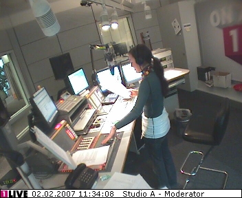 mp_1live_070202_089.jpg