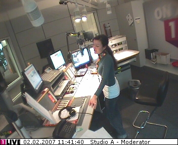mp_1live_070202_096.jpg