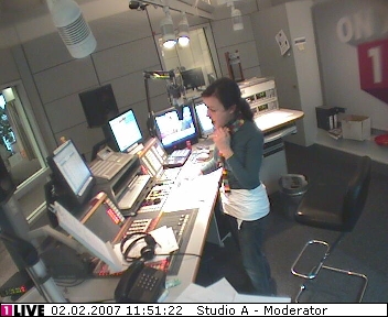 mp_1live_070202_102.jpg