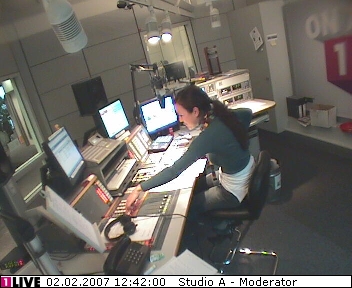 mp_1live_070202_119.jpg