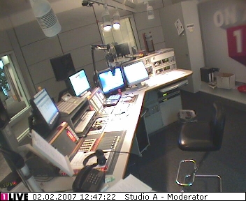 mp_1live_070202_124.jpg