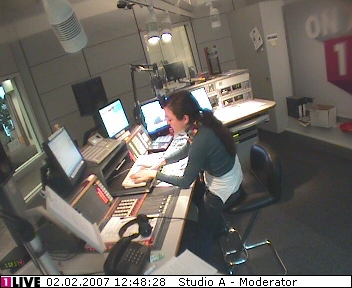 mp_1live_070202_125.jpg