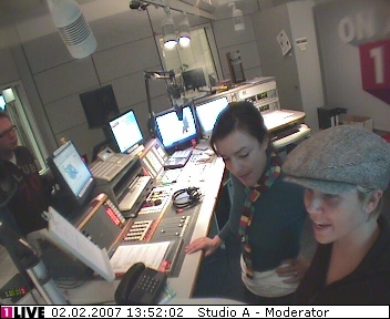mp_1live_070202_180.jpg