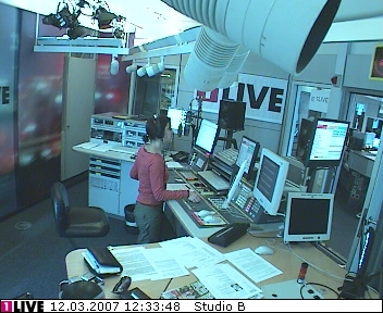 mp_1live_070312_41.jpg