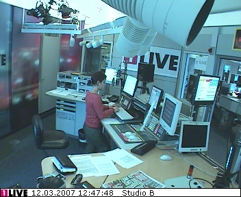 mp_1live_070312_43.jpg