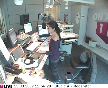 mp_1live_070315_49.jpg