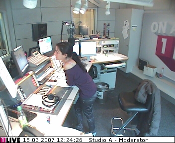 mp_1live_070315_50.jpg