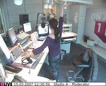 mp_1live_070315_53.jpg