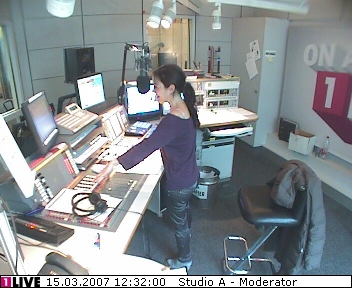 mp_1live_070315_54.jpg