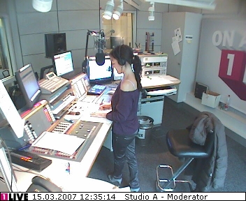 mp_1live_070315_56.jpg