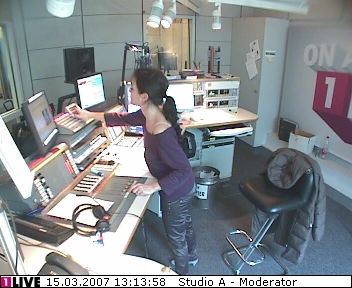 mp_1live_070315_66.jpg