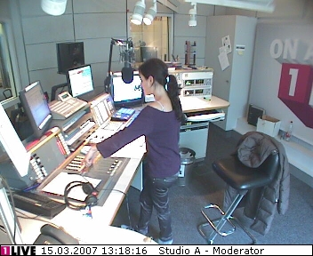 mp_1live_070315_68.jpg