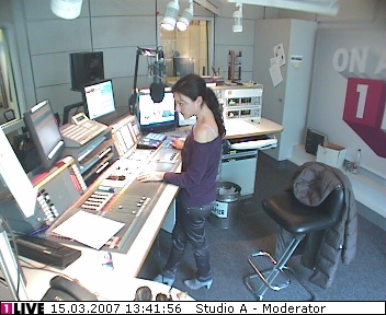 mp_1live_070315_74.jpg
