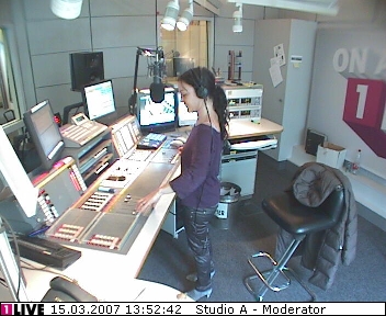 mp_1live_070315_79.jpg