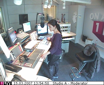 mp_1live_070315_81.jpg