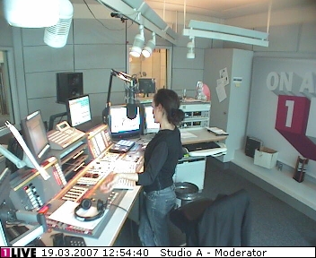 mp_1live_070319_56.jpg