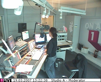 mp_1live_070319_64.jpg
