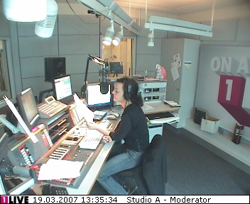 mp_1live_070319_74.jpg