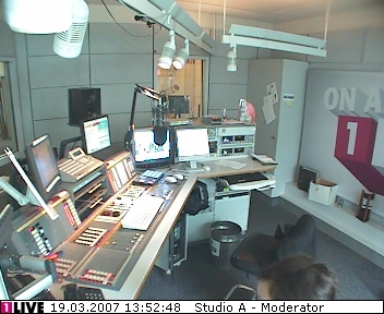 mp_1live_070319_79.jpg