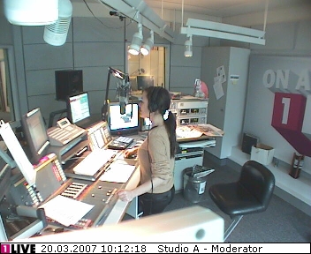 mp_1live_070320_11.jpg