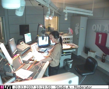 mp_1live_070320_15.jpg