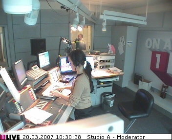 mp_1live_070320_18.jpg