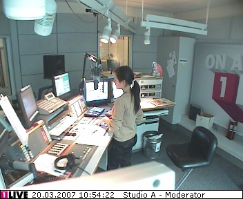 mp_1live_070320_27.jpg