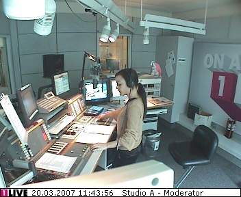 mp_1live_070320_34.jpg