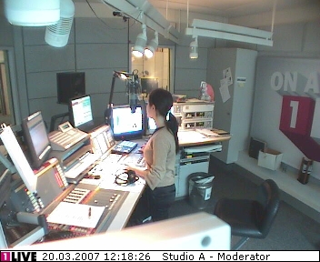 mp_1live_070320_41.jpg