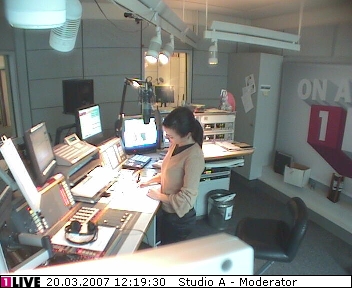 mp_1live_070320_42.jpg