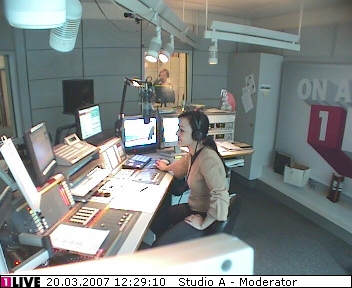 mp_1live_070320_50.jpg