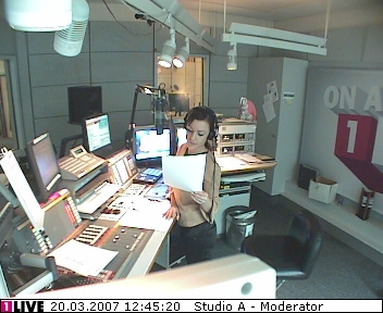 mp_1live_070320_56.jpg