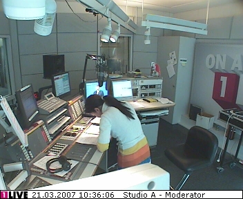 mp_1live_070321_19.jpg